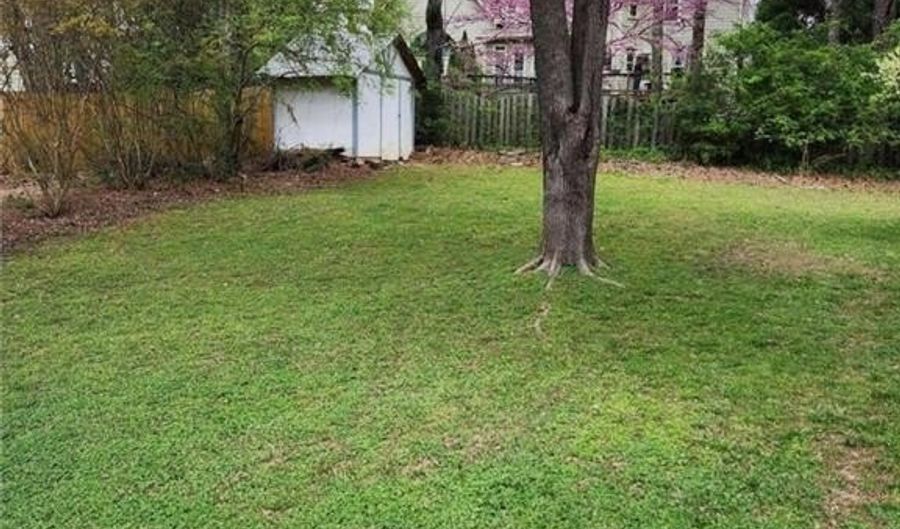 10870 Willow Meadow Cir, Alpharetta, GA 30022 - 4 Beds, 3 Bath