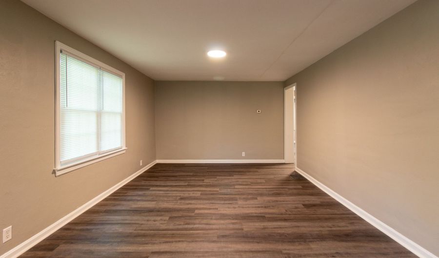 612 Alexandria Pike, Anderson, IN 46012 - 3 Beds, 2 Bath