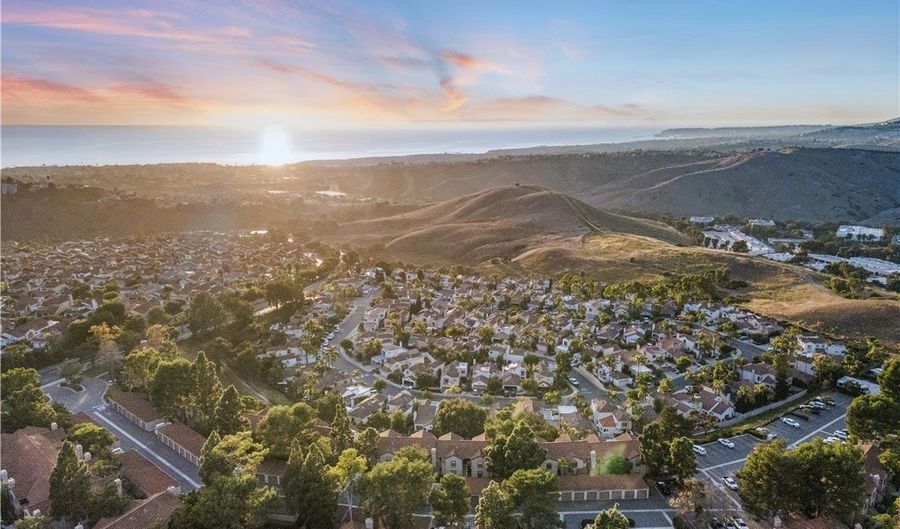 1056 Calle Del Cerro 907, San Clemente, CA 92672 - 2 Beds, 2 Bath