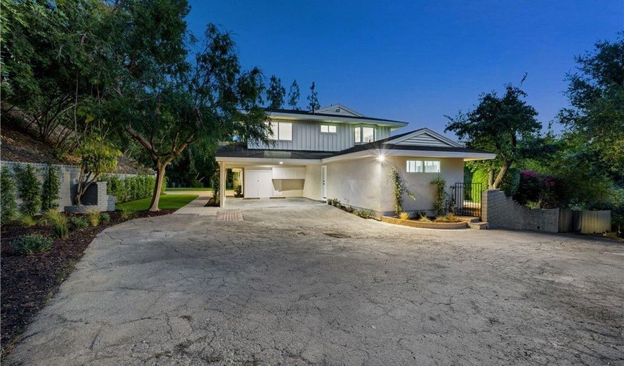 4620 Encino Ave, Encino, CA 91316 - 5 Beds, 5 Bath