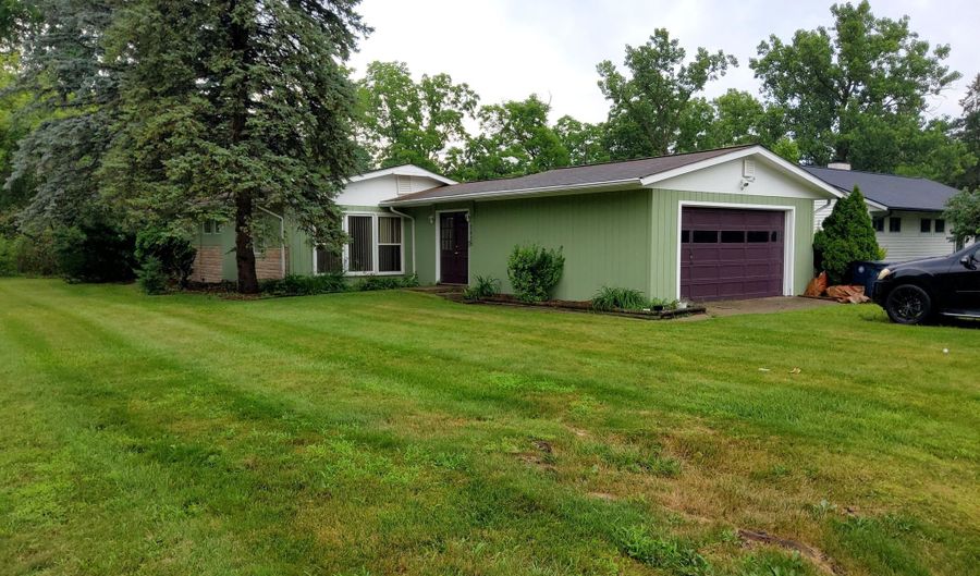 2828 Packard St, Ann Arbor, MI 48108 - 3 Beds, 1 Bath