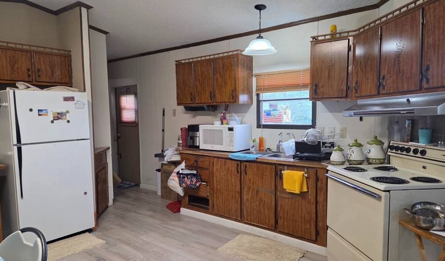 107 Rex Aire Ct, Arnold, MO 63010 - 3 Beds, 2 Bath