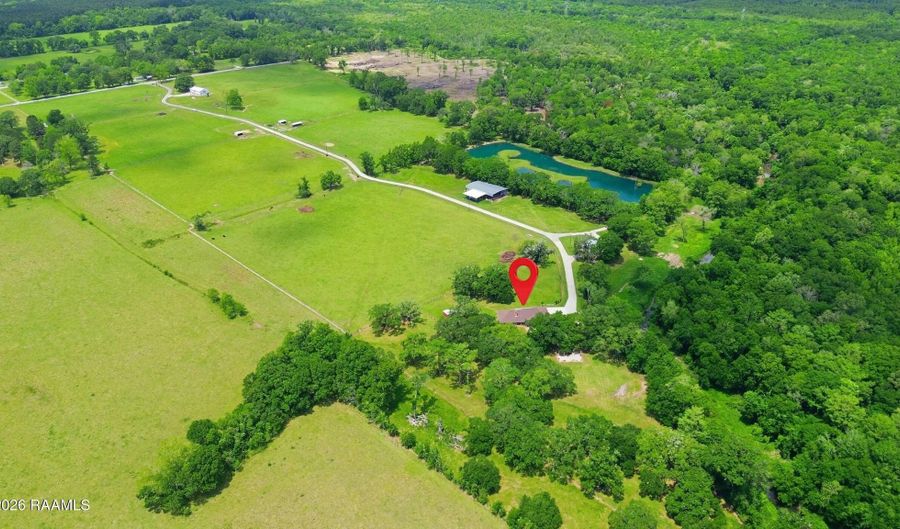 776 Sand Pit Rd, Arnaudville, LA 70512 - 4 Beds, 3 Bath