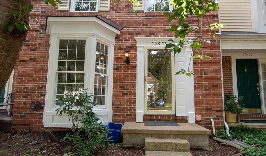 20978 TOBACCO Sq, Ashburn, VA 20147 - 3 Beds, 4 Bath