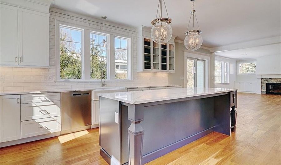 2400 Division Rd, East Greenwich, RI 02818 - 4 Beds, 3 Bath