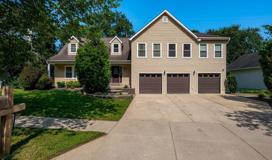 7403 OLD CHAPEL Dr, Bowie, MD 20715 - 5 Beds, 5 Bath