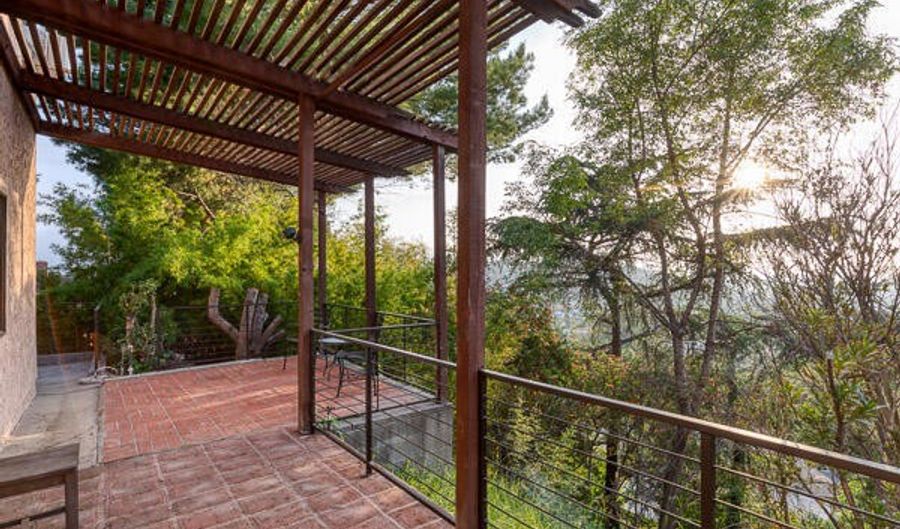 4427 Wawona St, Los Angeles, CA 90065 - 5 Beds, 3 Bath