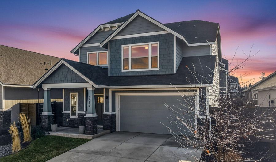 20583 Rolen Ave, Bend, OR 97702 - 3 Beds, 3 Bath