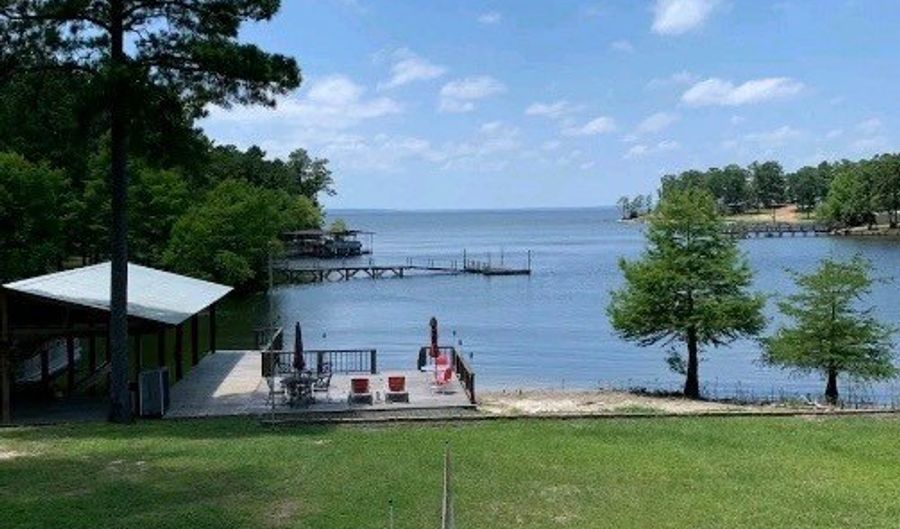 198 Bream Dr, Anacoco, LA 71403 - 7 Beds, 3 Bath