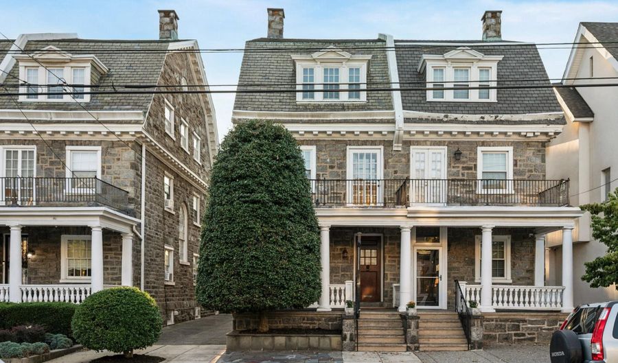 2514 S 20TH St, Philadelphia, PA 19145 - 4 Beds, 3 Bath