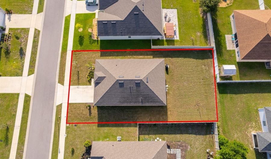807 Auburn Grove Ct, Auburndale, FL 33823 - 4 Beds, 2 Bath