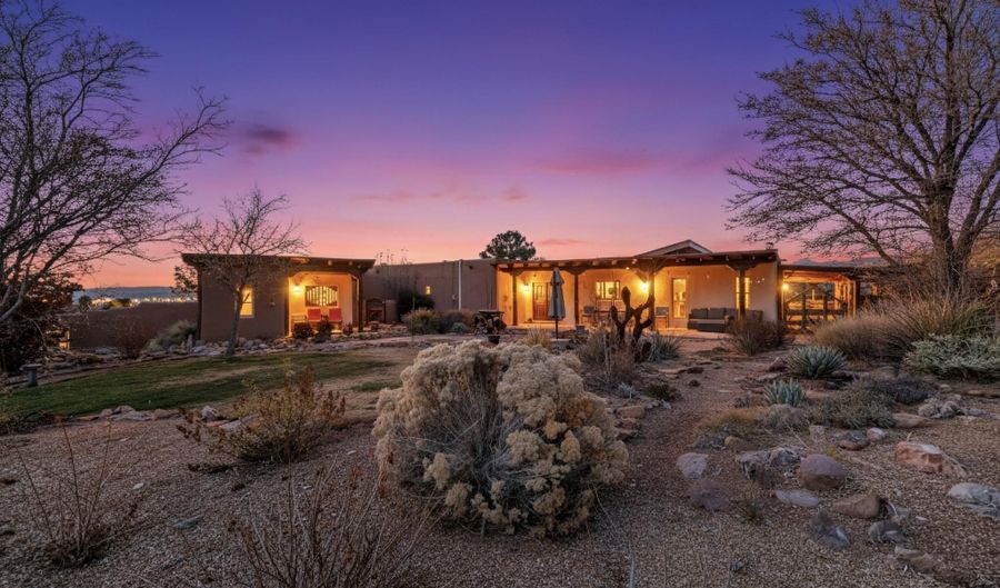 1405 San Rafael Pl NE, Albuquerque, NM 87122 - 3 Beds, 3 Bath