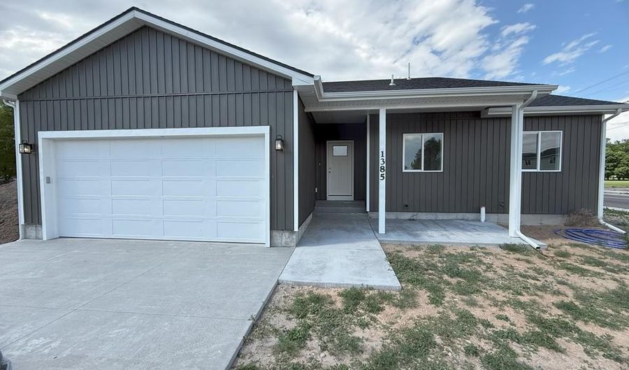 1385 Harris Loop, Blackfoot, ID 83221 - 3 Beds, 2 Bath