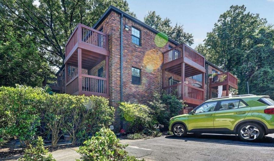 890 Glendale Ter NE 1, Atlanta, GA 30309 - 2 Beds, 1 Bath