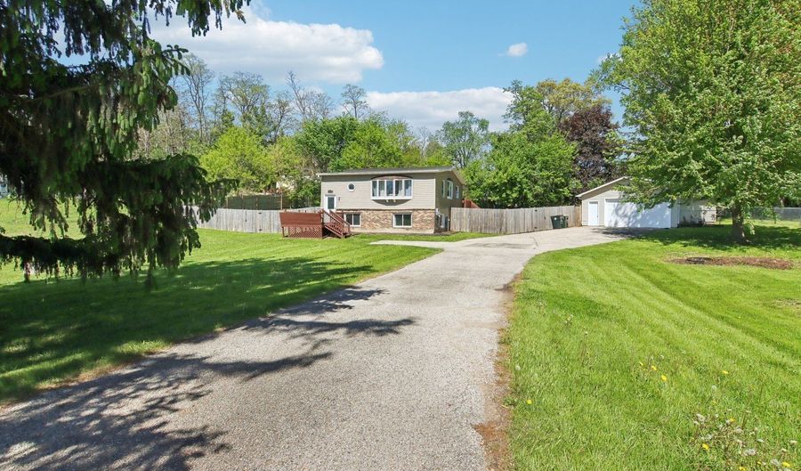 38622 N Drexel Blvd, Antioch, IL 60002 - 3 Beds, 2 Bath