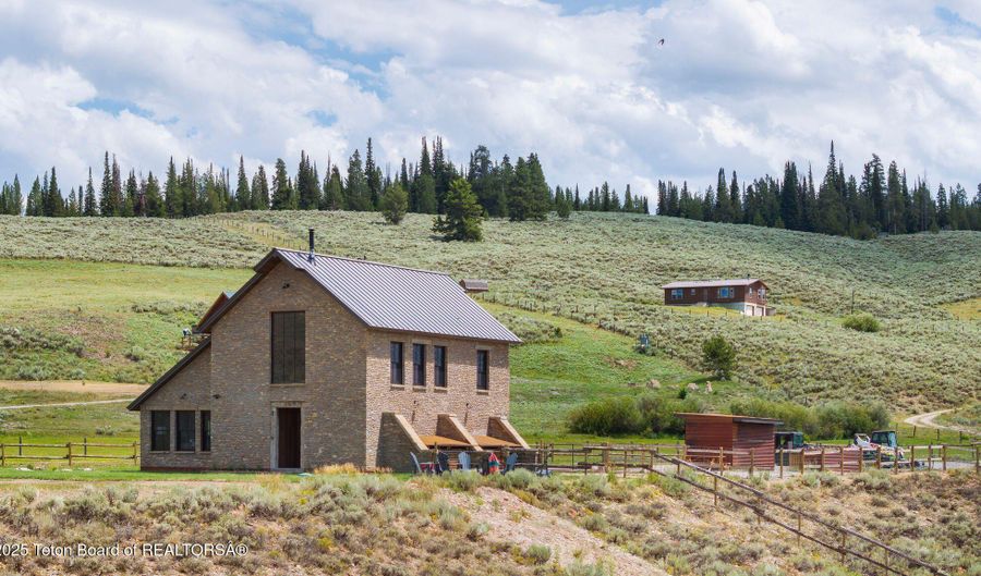 13 SPIRIT WINDS Way, Bondurant, WY 82922 - 1 Beds, 2 Bath
