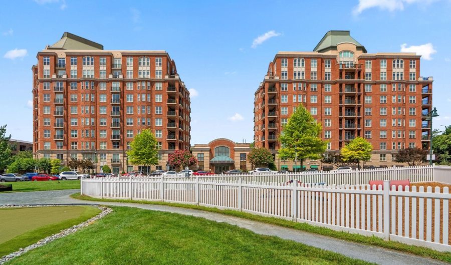 12500 PARK POTOMAC Ave 404S, Potomac, MD 20854 - 2 Beds, 3 Bath