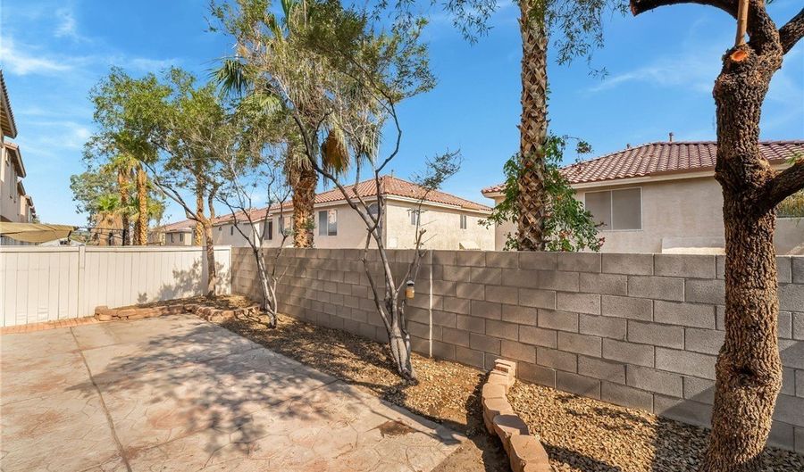 896 SHEERWATER Ave, Henderson, NV 89052 - 4 Beds, 3 Bath