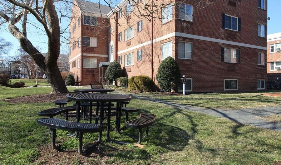 820- A WASHINGTON St 327, Alexandria, VA 22314 - 0 Beds, 1 Bath