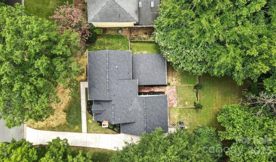 6542 Cross Field Ln, Charlotte, NC 28226 - 4 Beds, 3 Bath