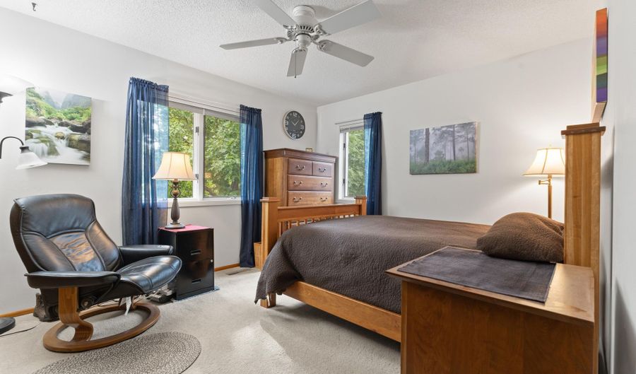 2207 Buchanan Dr, Ames, IA 50010 - 3 Beds, 4 Bath