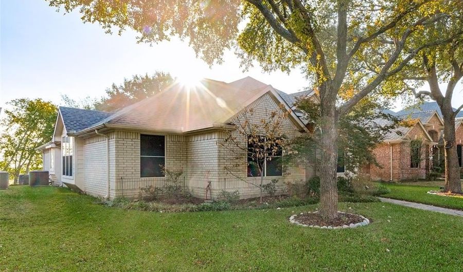 305 Parkhurst Ln, Allen, TX 75013 - 3 Beds, 2 Bath