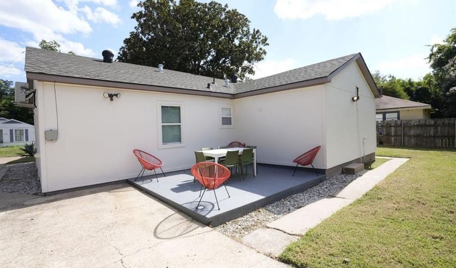 110 E Elmwood St, Shreveport, LA 71104 - 3 Beds, 1 Bath