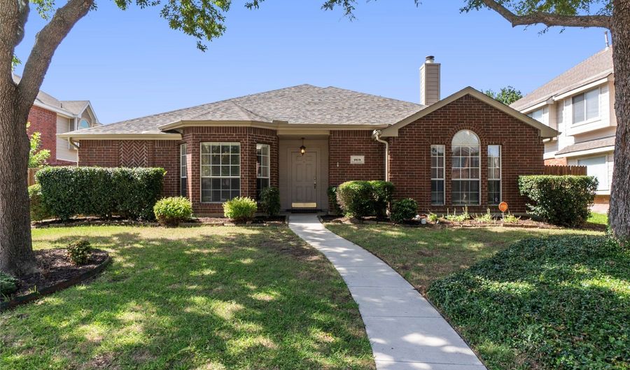 1818 Lake Tawakoni Dr, Allen, TX 75002 - 4 Beds, 2 Bath