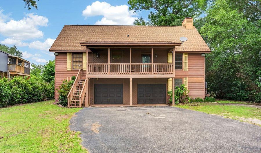 13696 NW Shuman Ferry Rd, Altha, FL 32421 - 3 Beds, 3 Bath