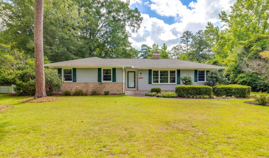 1916 Forest Dr, Camden, SC 29020 - 3 Beds, 2 Bath