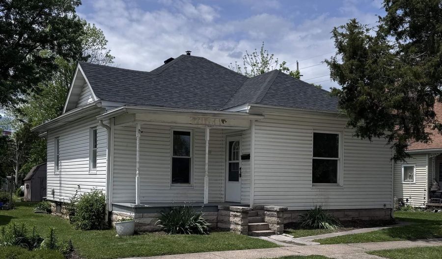 609 H St, Bedford, IN 47421 - 3 Beds, 1 Bath