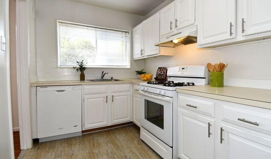 10637 MONTROSE Ave #204, Bethesda, MD 20814 - 1 Beds, 1 Bath