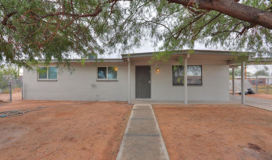 1307 W LILY Pl, Casa Grande, AZ 85122 - 3 Beds, 2 Bath