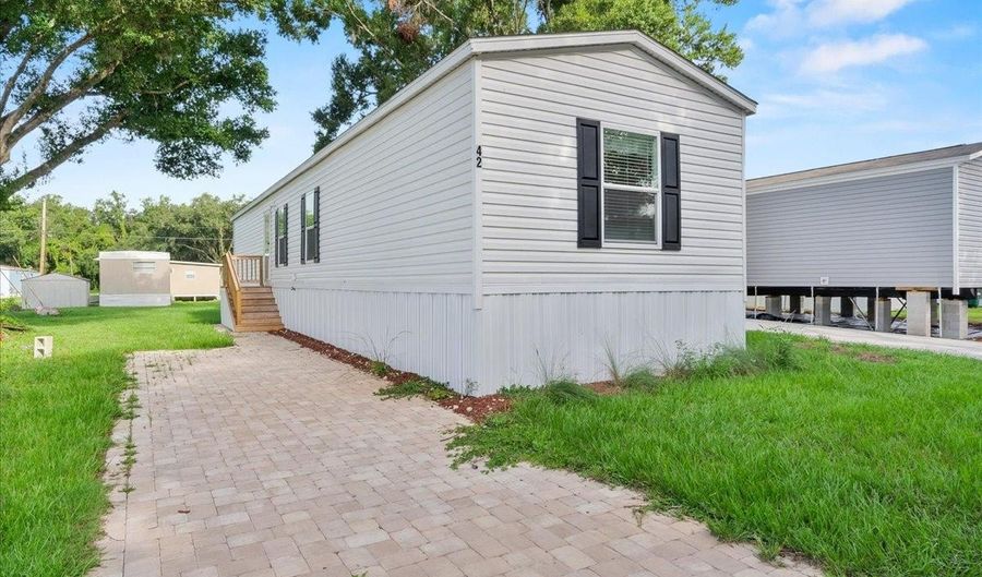 42 Tower Manor Dr 42, Auburndale, FL 33823 - 2 Beds, 2 Bath
