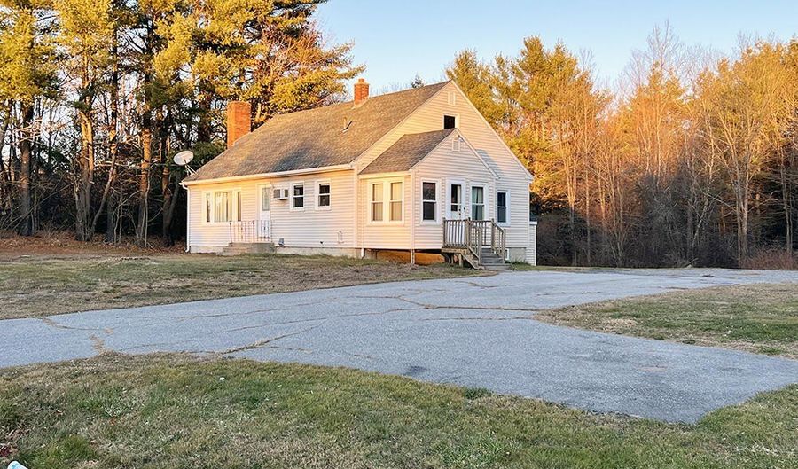 347 Civic Center Dr, Augusta, ME 04330 - 3 Beds, 1 Bath