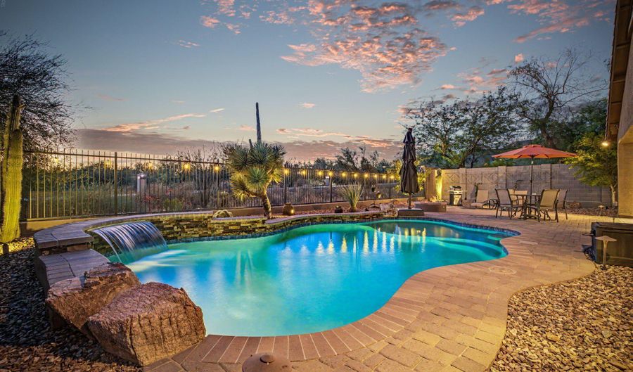 41314 N YORKTOWN Trl, Anthem, AZ 85086 - 3 Beds, 2 Bath