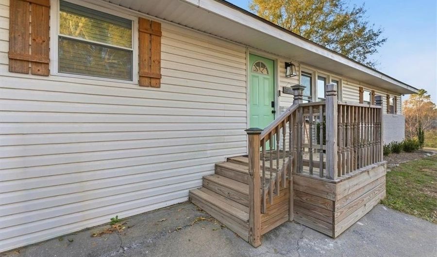 121 RIPLEY Ave, Adairsville, GA 30103 - 4 Beds, 2 Bath