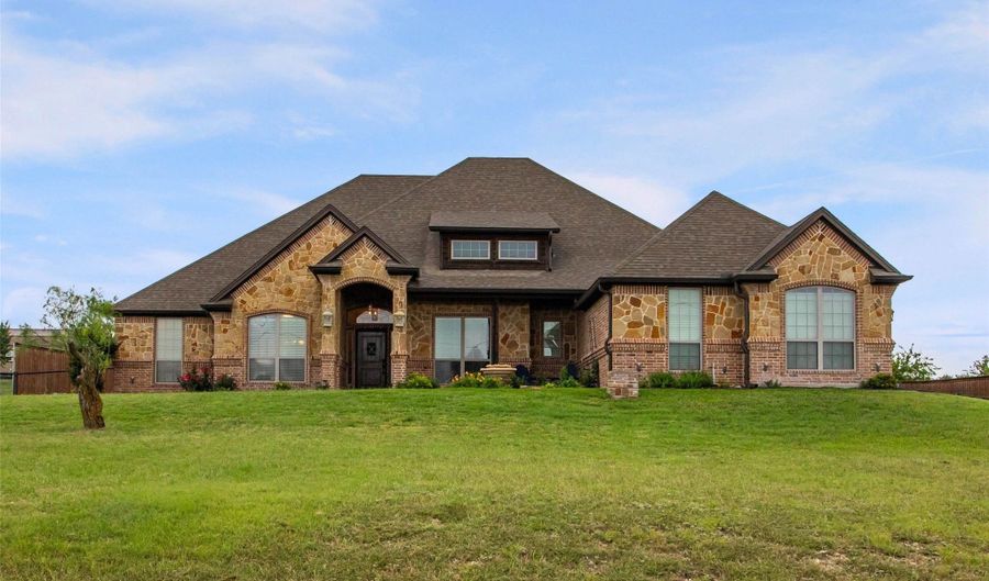 258 Scenic View Dr, Aledo, TX 76008 - 4 Beds, 4 Bath