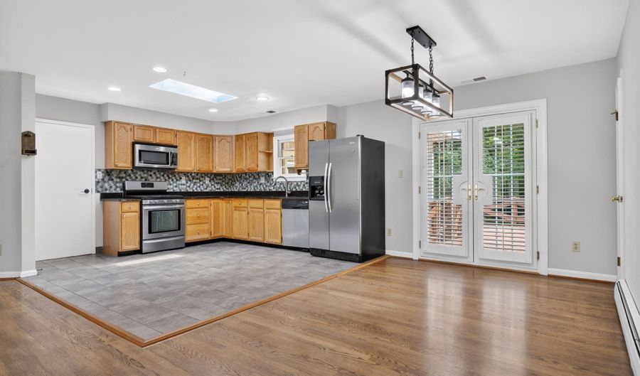 4503 HARTFORD Ave, Beltsville, MD 20705 - 4 Beds, 3 Bath