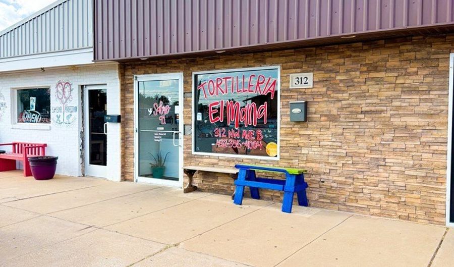 308 NW Ave B 308-312, Andrews, TX 79714 - 0 Beds, 0 Bath