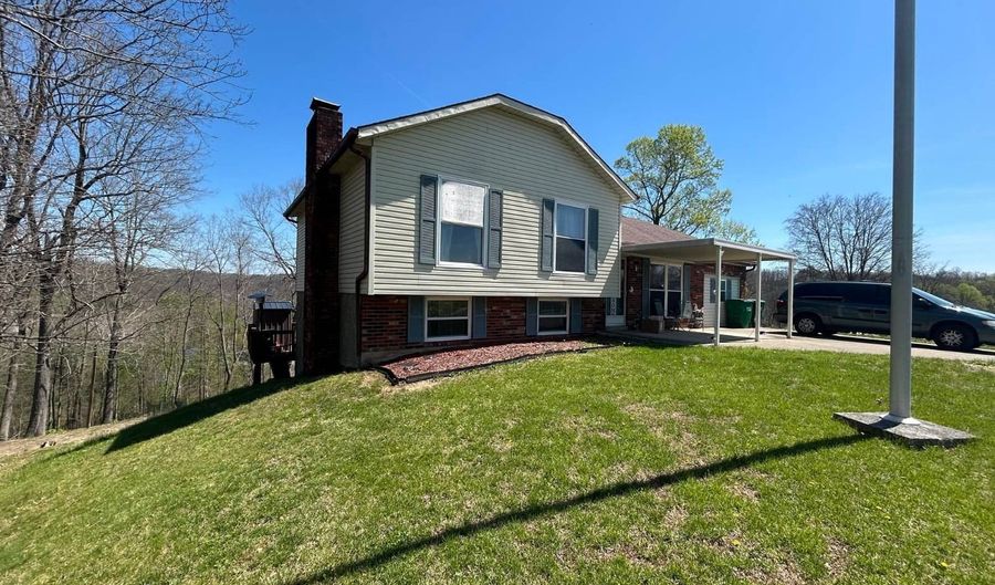 8115 Country View Dr, Ashland, KY 41102 - 3 Beds, 1 Bath