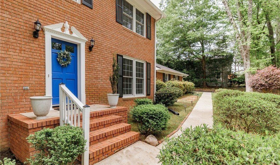 140 Rollingwood Dr, Athens, GA 30605 - 4 Beds, 3 Bath