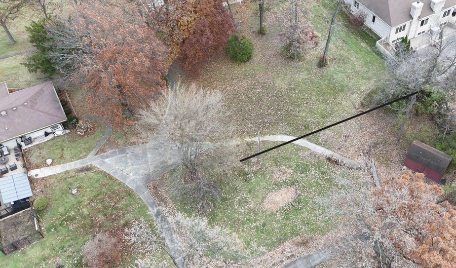 310 N Hillcrest Ave, Addison, IL 60101 - 0 Beds, 0 Bath