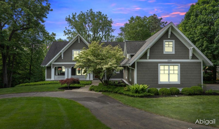 1590 Foot Hills Trl NE, Ada, MI 49301 - 5 Beds, 4 Bath