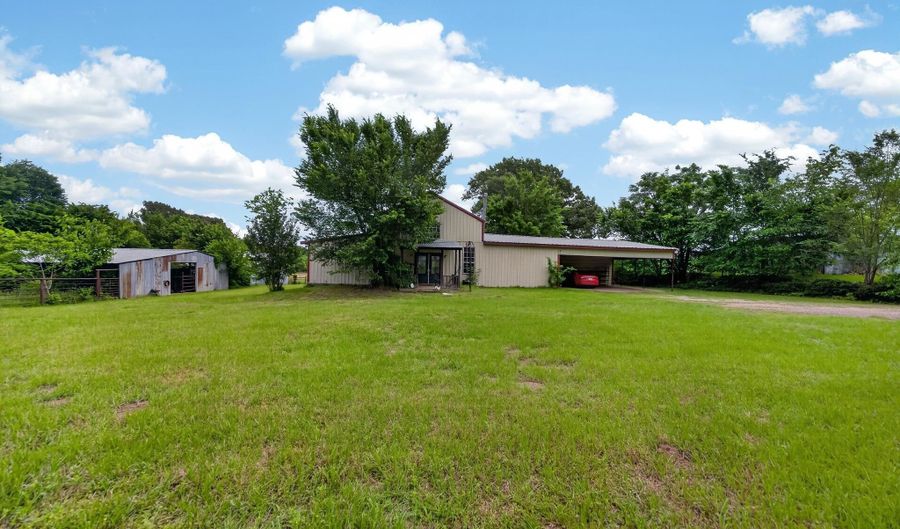 147 County Road 2378, Alba, TX 75410 - 4 Beds, 3 Bath
