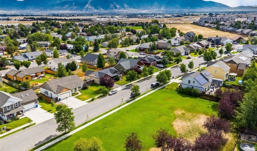 1005 Wyoming St, Belgrade, MT 59714 - 3 Beds, 2 Bath