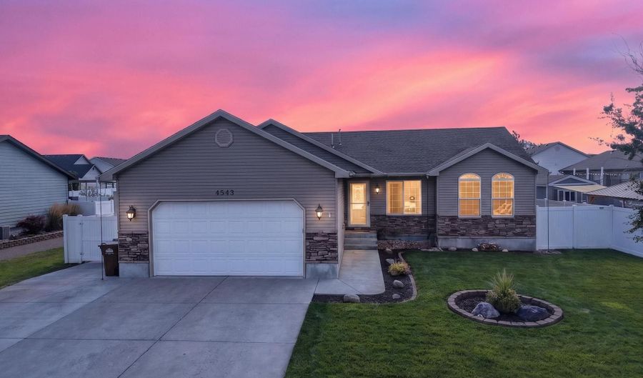 4543 Hershey Loop, Chubbuck, ID 83202 - 5 Beds, 3 Bath