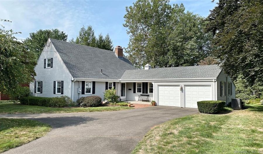 69 Boulter Rd, Wethersfield, CT 06109 - 4 Beds, 2 Bath