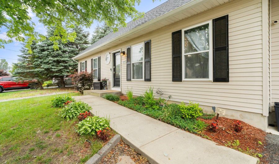 1317 Cable Ave, Beachwood, NJ 08722 - 5 Beds, 3 Bath