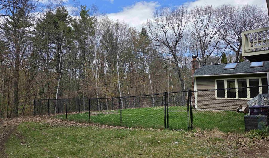 14 Brown Hill Rd, Bow, NH 03304 - 4 Beds, 5 Bath